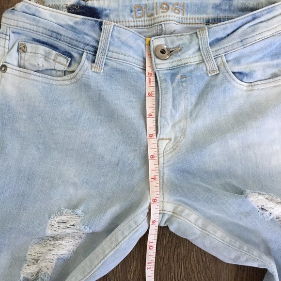 DL1961 Amanda Frenzy Distressed Skinny Jeans - Picture 10 of 12